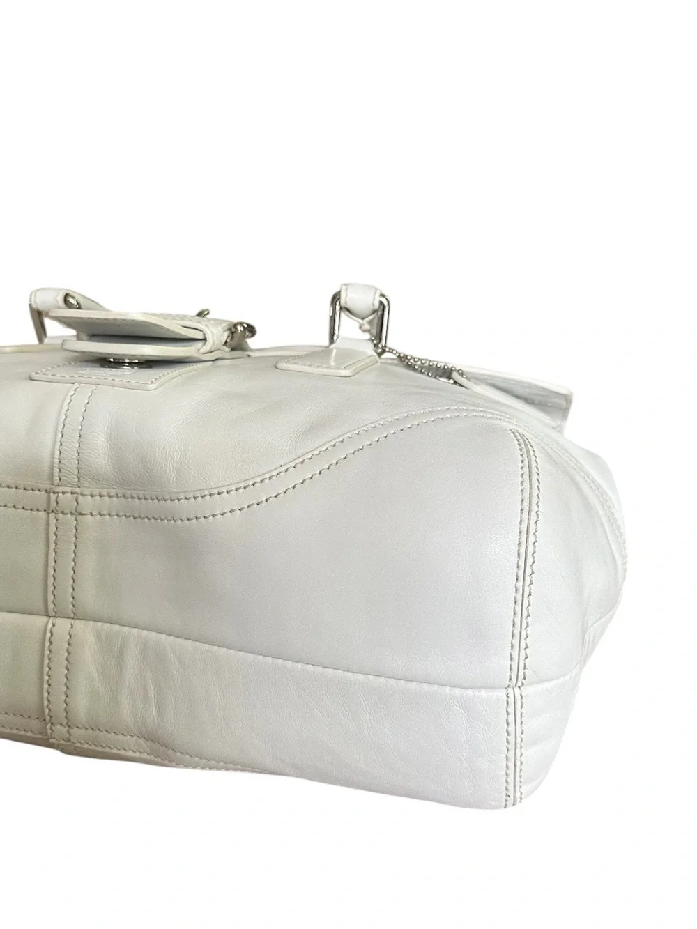 Coach Soho Buckle Flap Shoulder Bag White Leather 9550 Y2K